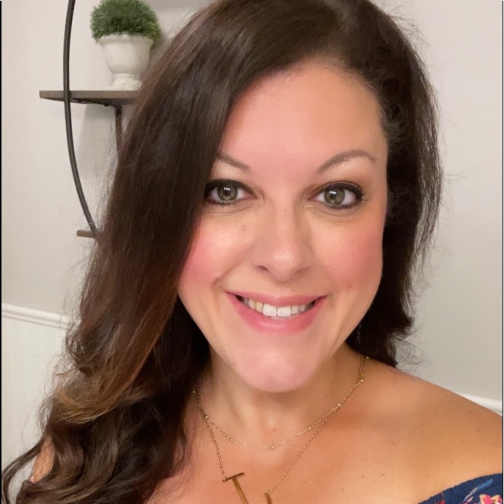 Meet your Posher, Jenn